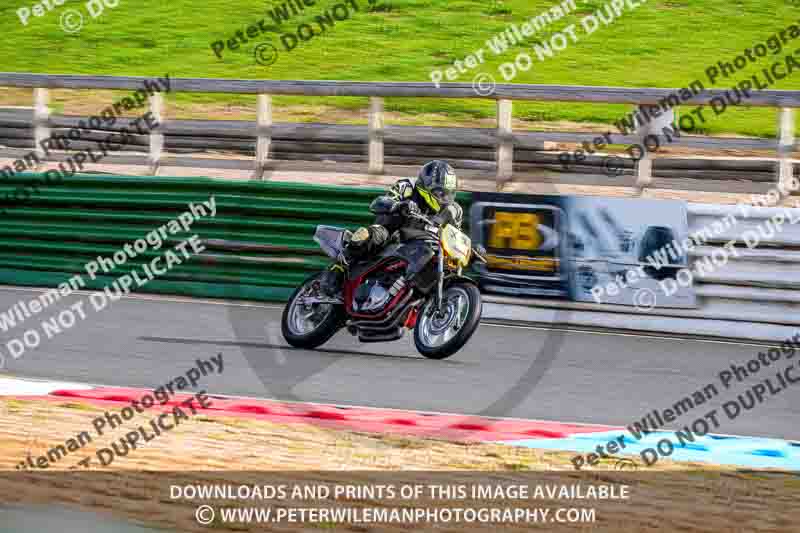 enduro digital images;event digital images;eventdigitalimages;mallory park;mallory park photographs;mallory park trackday;mallory park trackday photographs;no limits trackdays;peter wileman photography;racing digital images;trackday digital images;trackday photos